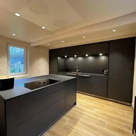 Chaleureuse Ferme Restauree Au Calme Avec Piscine Tatil Evi Fiquefleur-Équainville