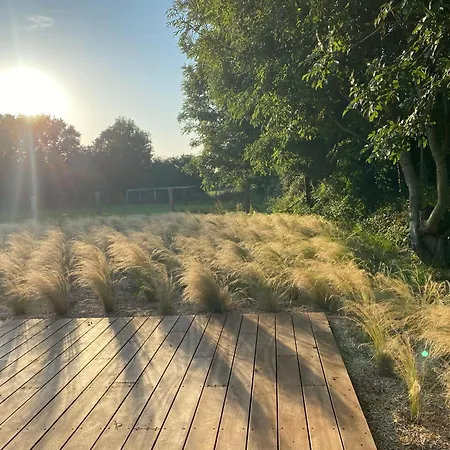 Chaleureuse Ferme Restauree Au Calme Avec Piscine Fiquefleur-Équainville